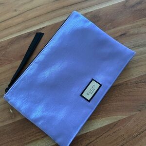 Gucci Beauty Zippered Pouch